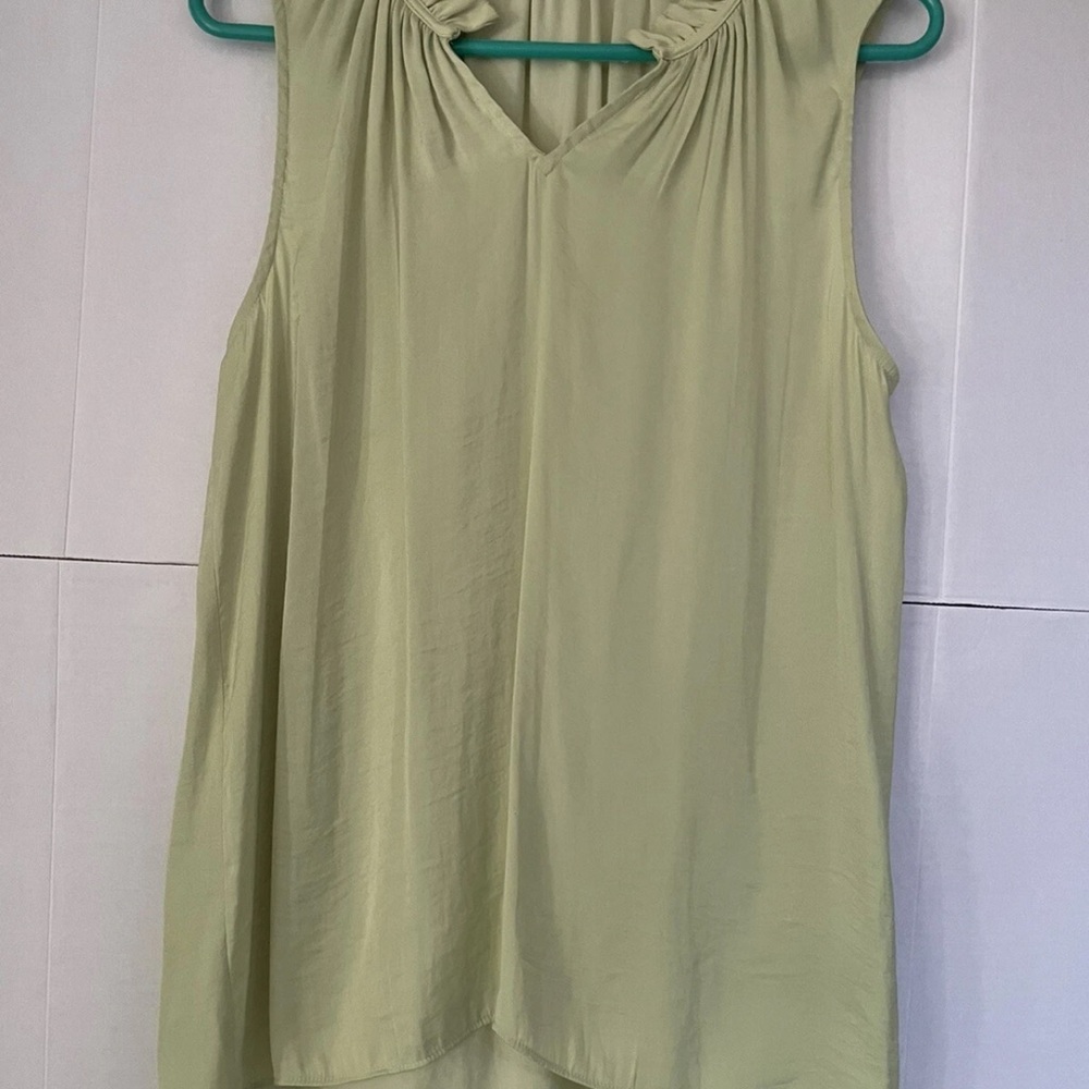 Simply Vera Vera Wang Light Green Tank Top